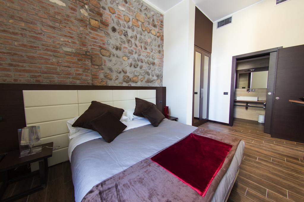 Arena Luxury Rooms